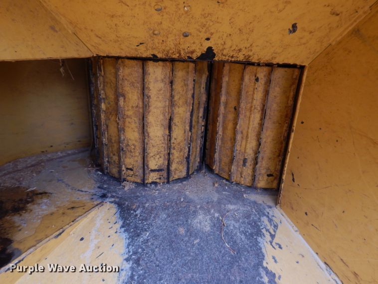 image for item IN9970 Vermeer 1250BC  wood chipper