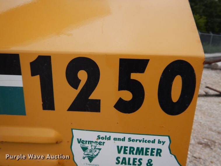 image for item IN9970 Vermeer 1250BC  wood chipper