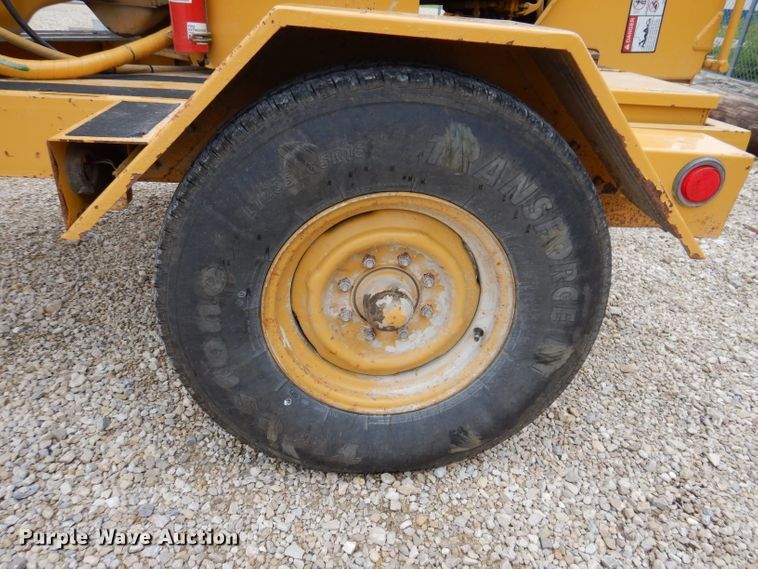 image for item IN9970 Vermeer 1250BC  wood chipper