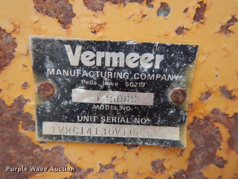 image for item IN9970 Vermeer 1250BC  wood chipper