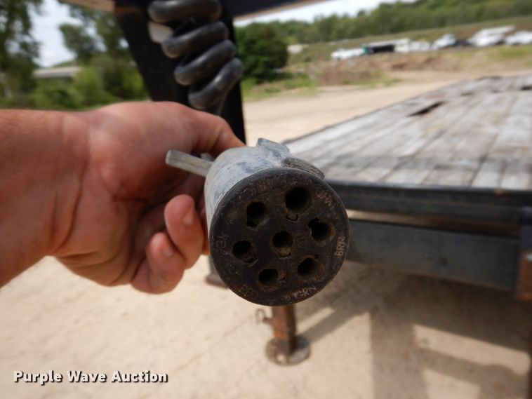 image for item IN9981 2006 B-B FB 8x40GN  equipment trailer