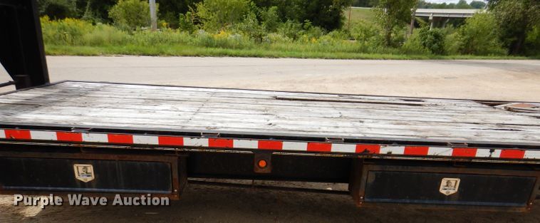 image for item IN9981 2006 B-B FB 8x40GN  equipment trailer