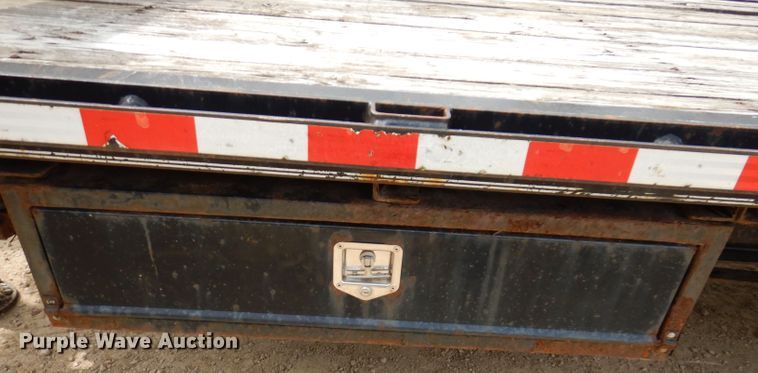 image for item IN9981 2006 B-B FB 8x40GN  equipment trailer