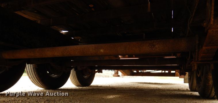 image for item IN9981 2006 B-B FB 8x40GN  equipment trailer