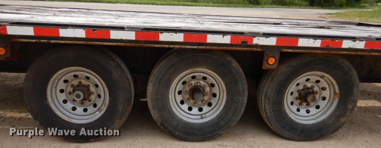 image for item IN9981 2006 B-B FB 8x40GN  equipment trailer