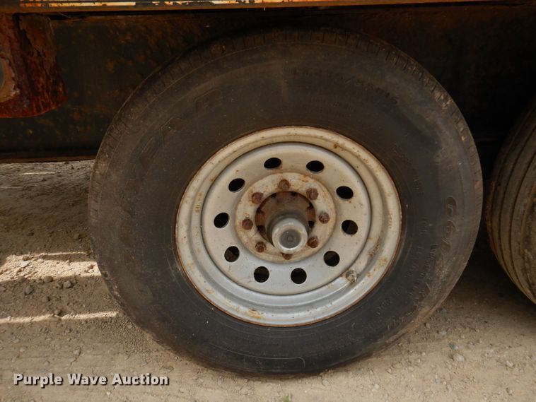 image for item IN9981 2006 B-B FB 8x40GN  equipment trailer