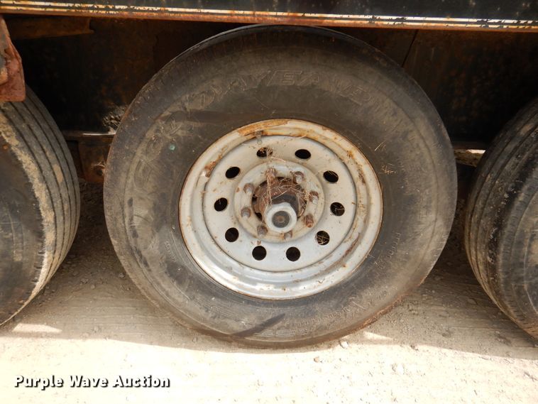 image for item IN9981 2006 B-B FB 8x40GN  equipment trailer