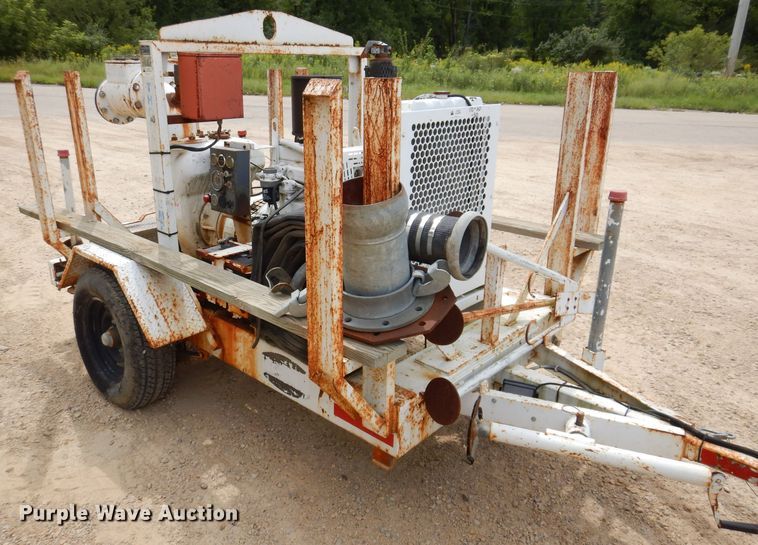 image for item IN9982 Water pump