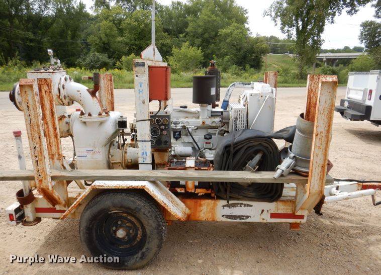 image for item IN9982 Water pump