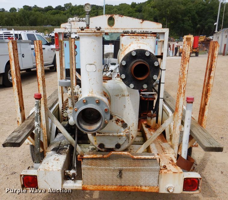 image for item IN9982 Water pump