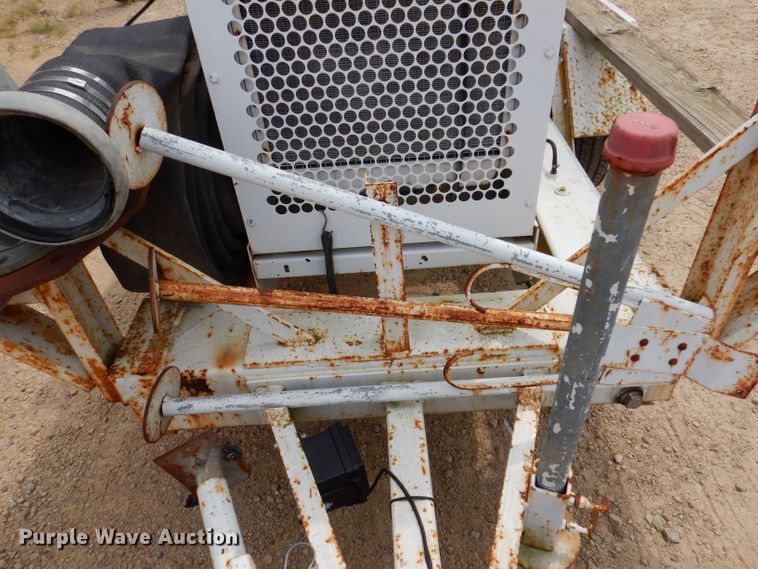 image for item IN9982 Water pump