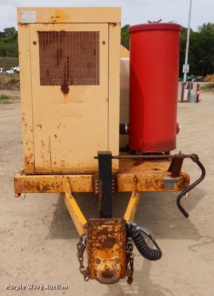 image for item IN9983 2004 Vac-Tron PMD 550SDT  vacuum excavator