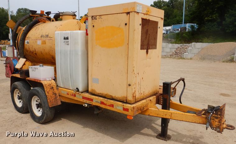 image for item IN9983 2004 Vac-Tron PMD 550SDT  vacuum excavator