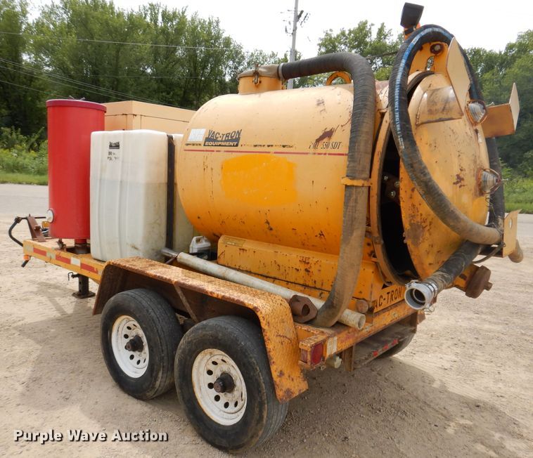 image for item IN9983 2004 Vac-Tron PMD 550SDT  vacuum excavator