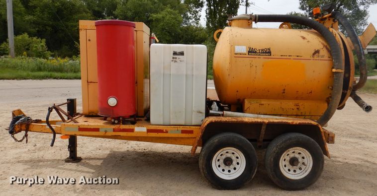 image for item IN9983 2004 Vac-Tron PMD 550SDT  vacuum excavator