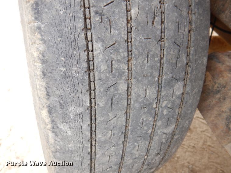 image for item IN9983 2004 Vac-Tron PMD 550SDT  vacuum excavator