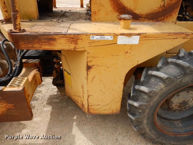 image for item IN9984 1987 Caterpillar CP-323  single drum vibratory roller