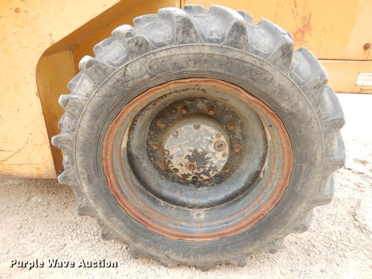 image for item IN9984 1987 Caterpillar CP-323  single drum vibratory roller