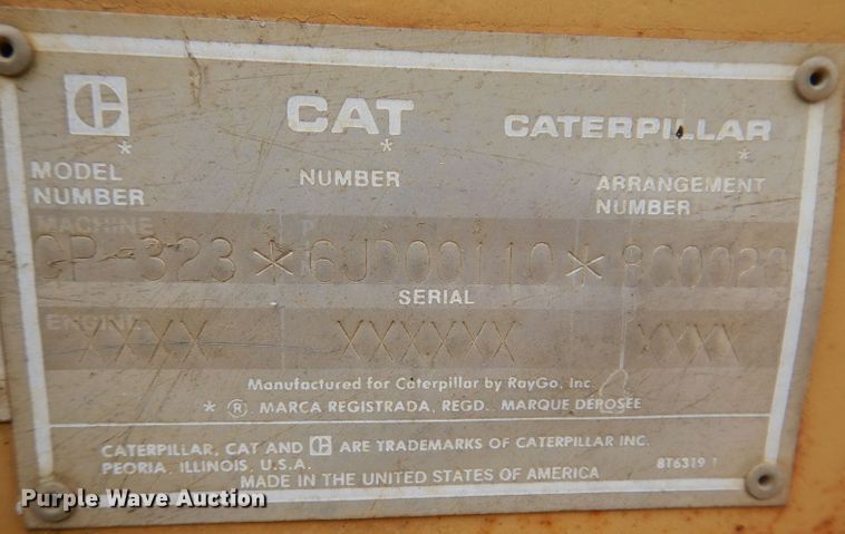 image for item IN9984 1987 Caterpillar CP-323  single drum vibratory roller