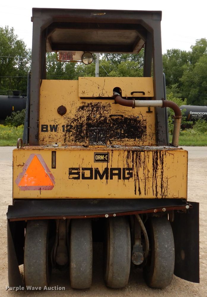 image for item IN9985 Bomag BW12R  pneumatic roller