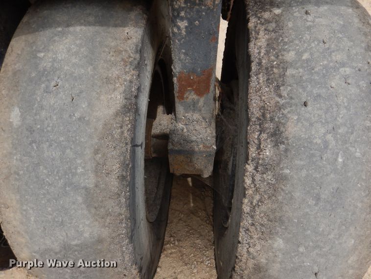 image for item IN9985 Bomag BW12R  pneumatic roller