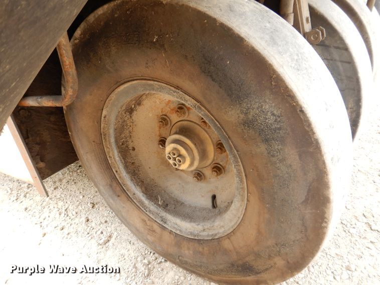 image for item IN9985 Bomag BW12R  pneumatic roller