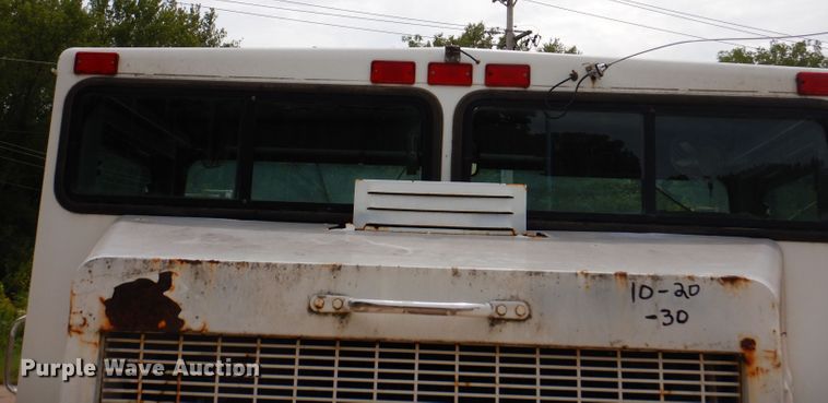 image for item IN9986 1997 Mobil Sweeper 3WS  street sweeper