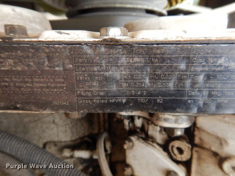 image for item IN9986 1997 Mobil Sweeper 3WS  street sweeper