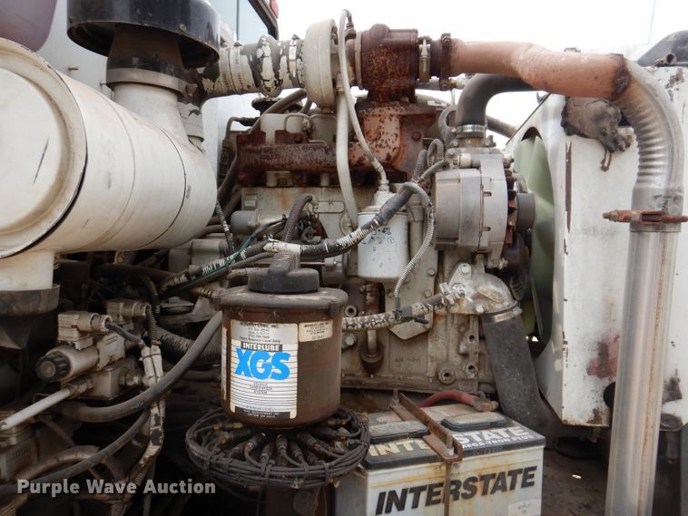 image for item IN9986 1997 Mobil Sweeper 3WS  street sweeper