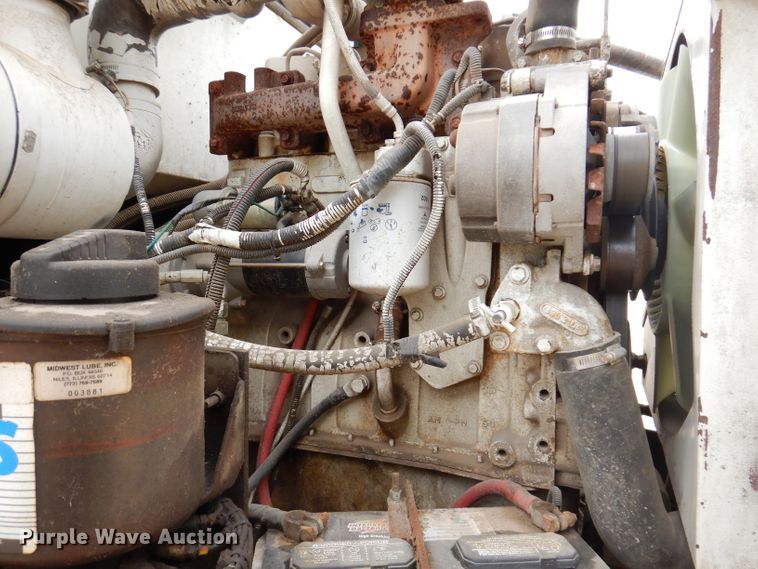 image for item IN9986 1997 Mobil Sweeper 3WS  street sweeper