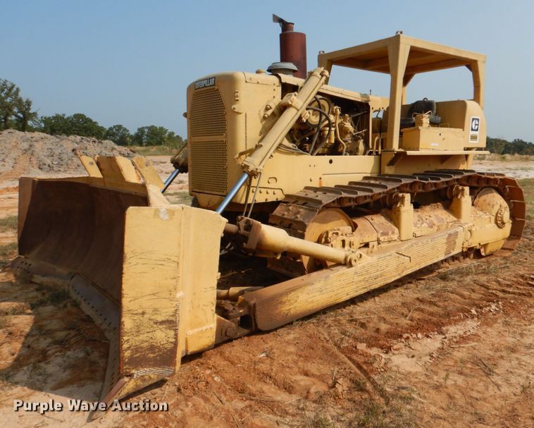 image for item IR9091 1971 Caterpillar D9G  dozer