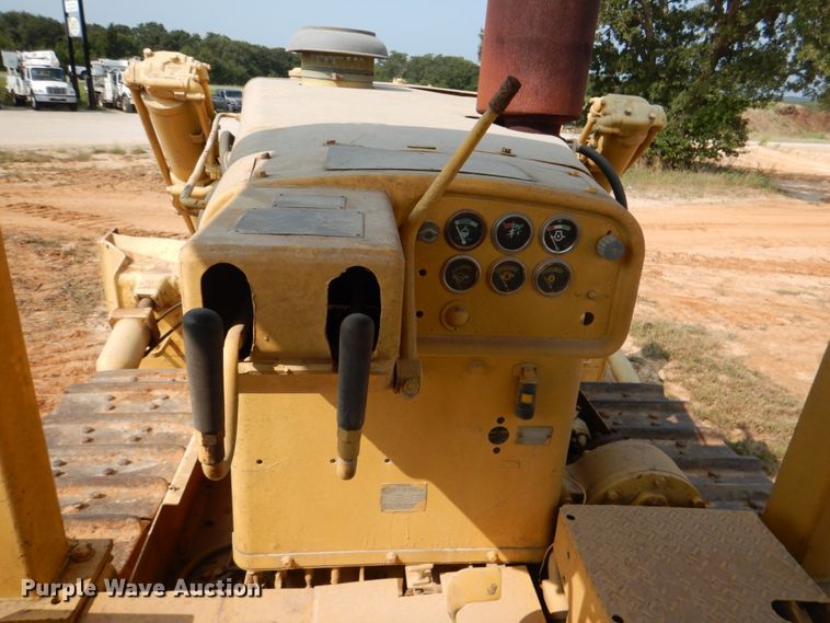 image for item IR9091 1971 Caterpillar D9G  dozer