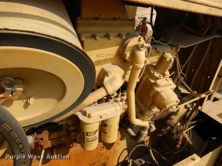 image for item IR9091 1971 Caterpillar D9G  dozer