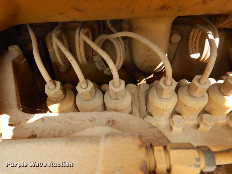 image for item IR9091 1971 Caterpillar D9G  dozer