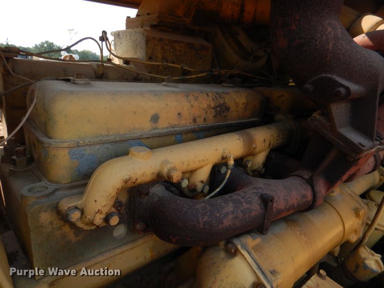 image for item IR9091 1971 Caterpillar D9G  dozer