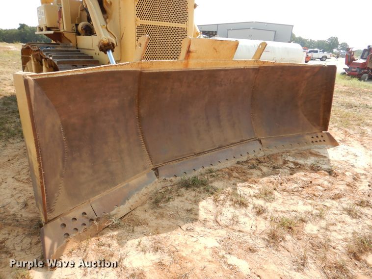 image for item IR9091 1971 Caterpillar D9G  dozer