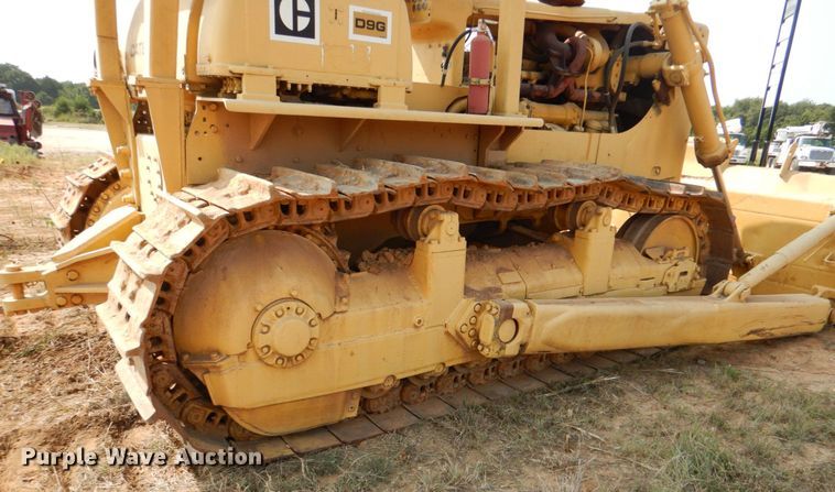 image for item IR9091 1971 Caterpillar D9G  dozer