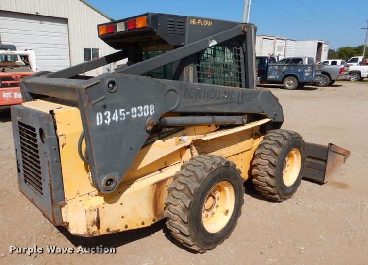 image for item IR9105 New Holland LS199  skid steer loader