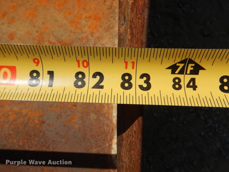 image for item IR9105 New Holland LS199  skid steer loader