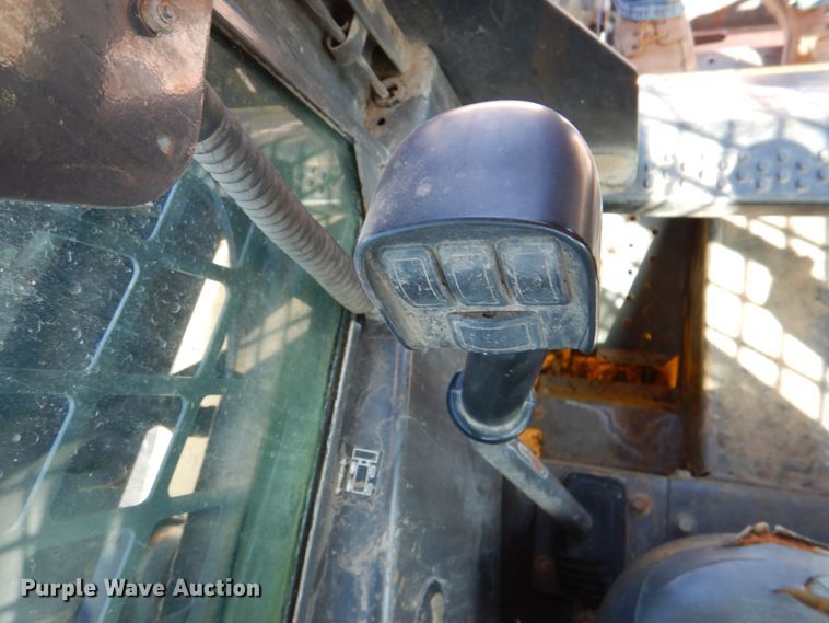 image for item IR9105 New Holland LS199  skid steer loader