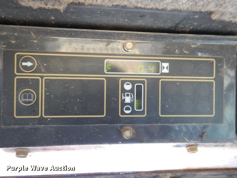 image for item IR9105 New Holland LS199  skid steer loader