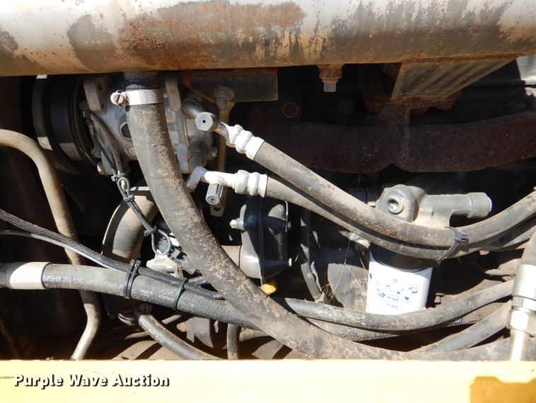 image for item IR9105 New Holland LS199  skid steer loader