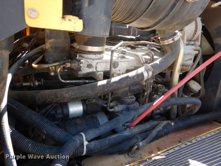 image for item IR9105 New Holland LS199  skid steer loader