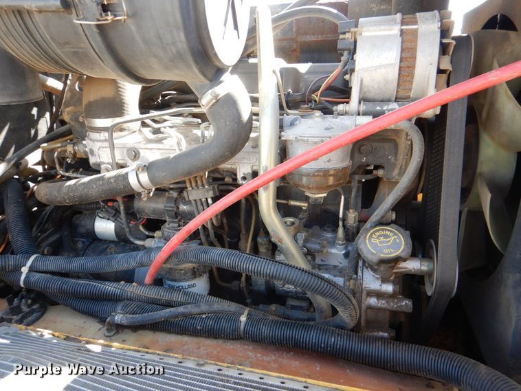 image for item IR9105 New Holland LS199  skid steer loader