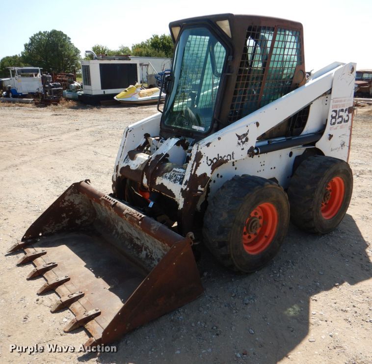 image for item IR9106 2000 Bobcat 863  skid steer loader