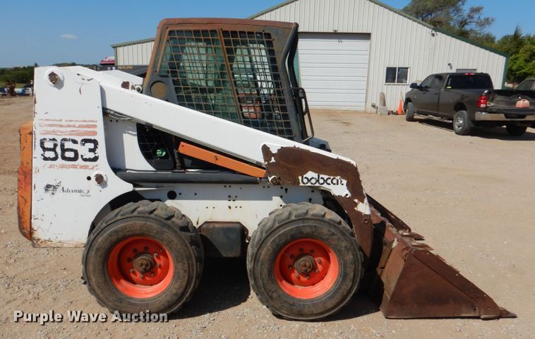 image for item IR9106 2000 Bobcat 863  skid steer loader