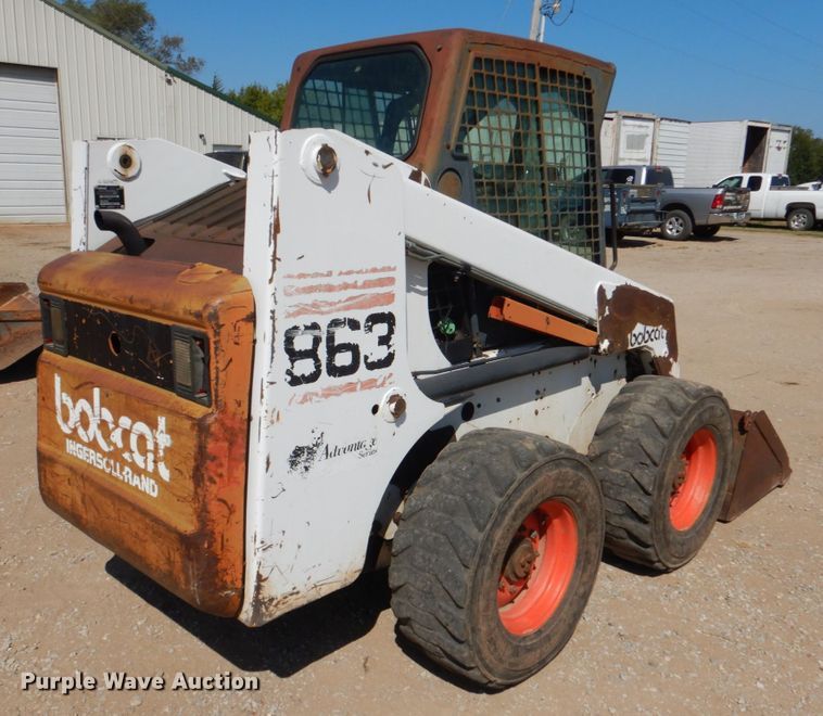 image for item IR9106 2000 Bobcat 863  skid steer loader