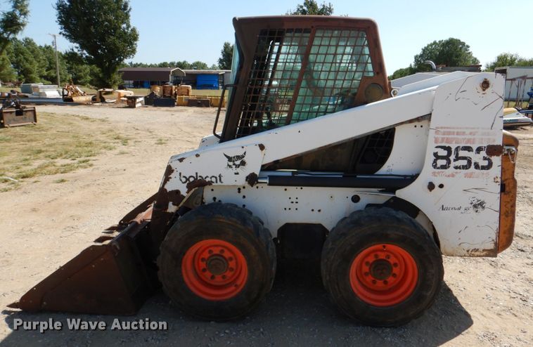 image for item IR9106 2000 Bobcat 863  skid steer loader