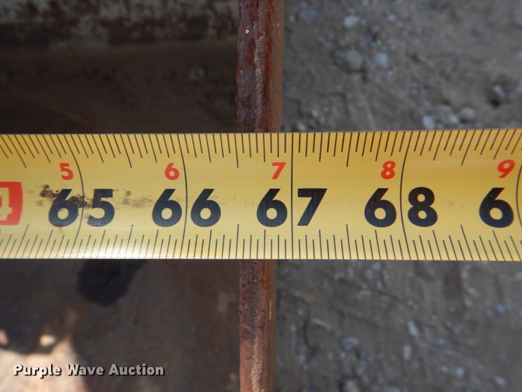 image for item IR9106 2000 Bobcat 863  skid steer loader