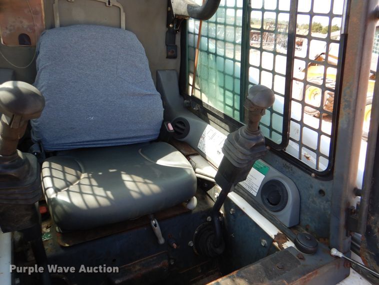 image for item IR9106 2000 Bobcat 863  skid steer loader